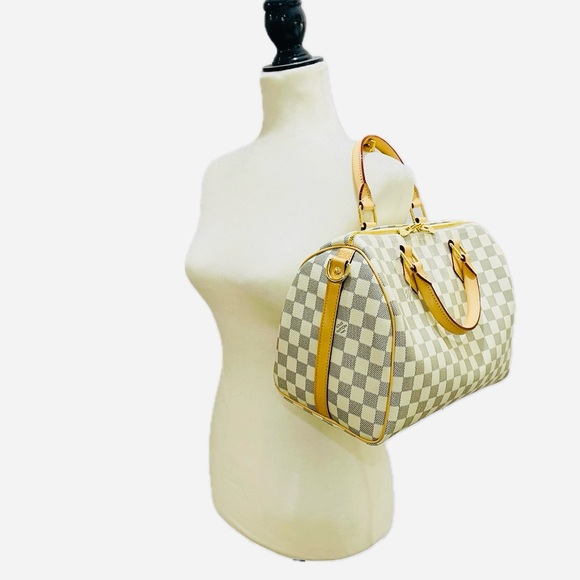 Vintage Handbags - Designer Inspired Checkered Crossbody Bag in Cream and Tan